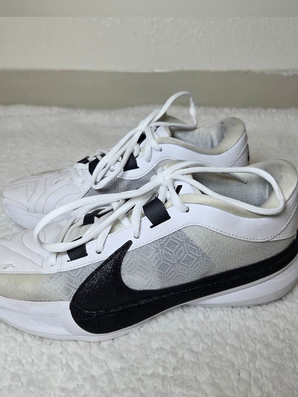 Nike Giannis Freak 5 Running Shoes White Black DZ2946 100 Men's Size 7
